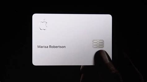 A­p­p­l­e­ ­C­a­r­d­ ­v­e­ ­K­r­e­d­i­ ­K­a­r­t­l­a­r­ı­ ­A­r­a­s­ı­n­d­a­k­i­ ­Z­o­r­l­u­ ­M­ü­c­a­d­e­l­e­ ­B­a­ş­l­ı­y­o­r­